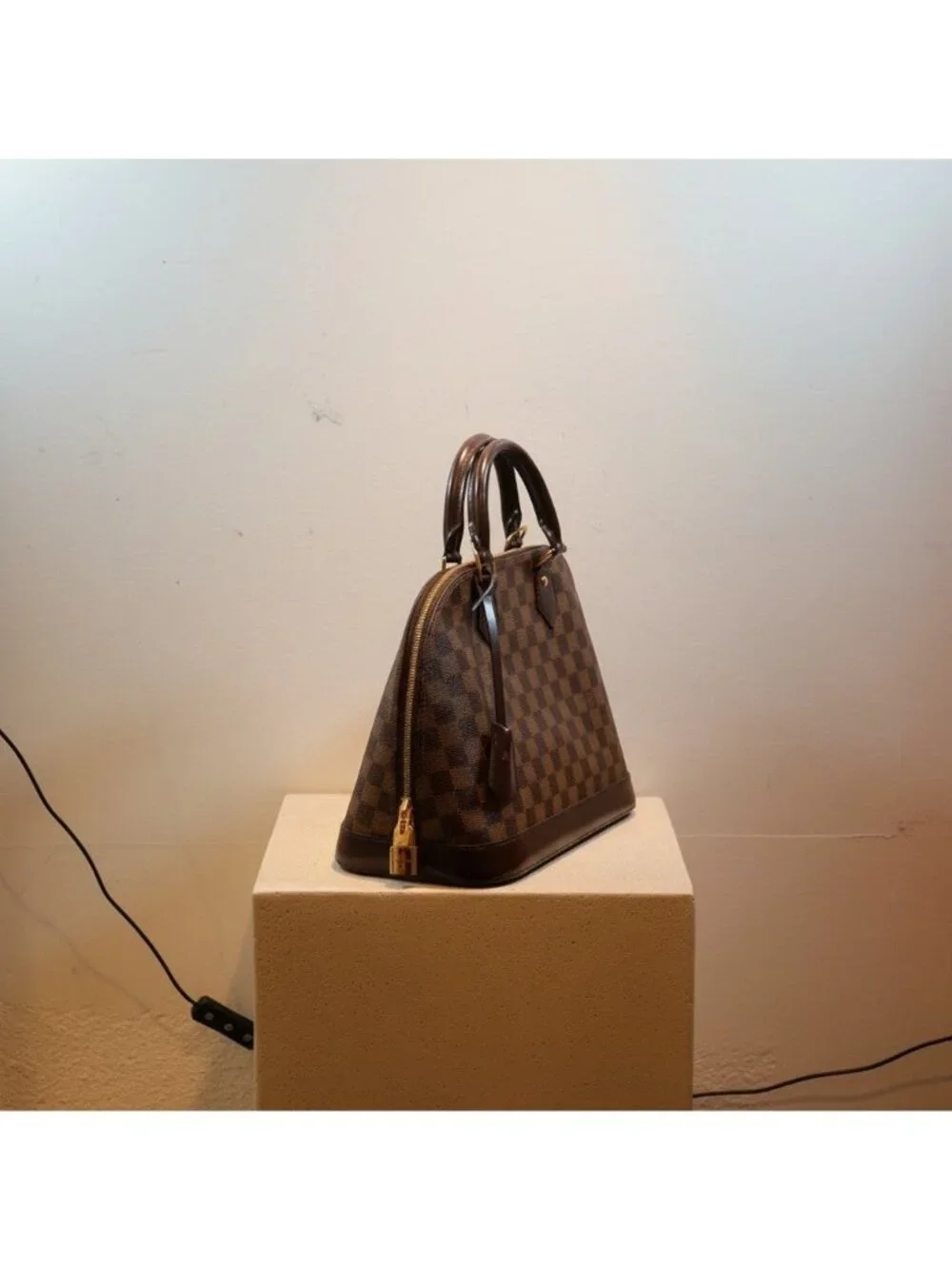 Louis Vuitton Damier Alma